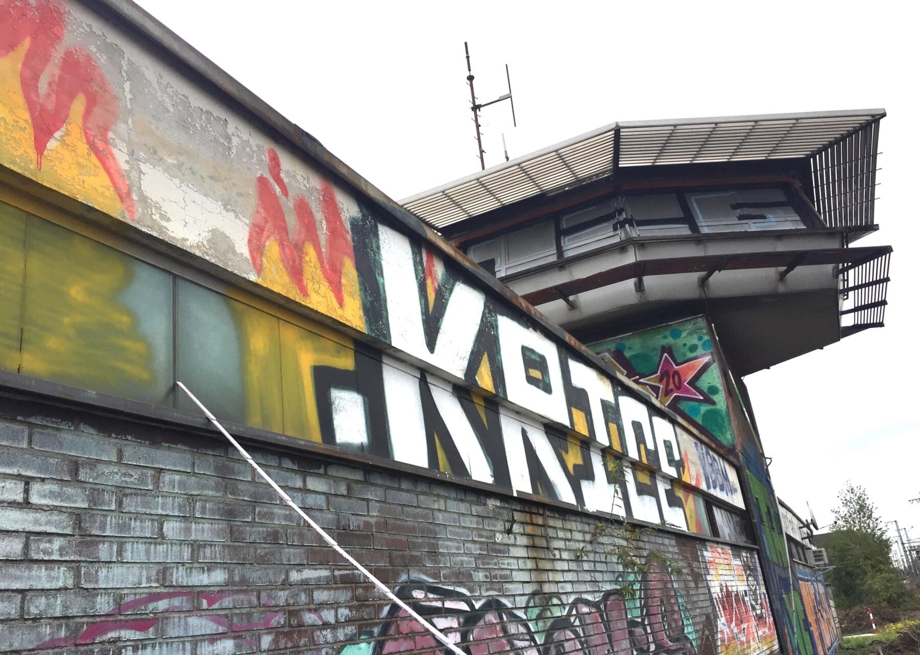 Neubau eines Dienstgebäudes für die
DB Netz AG, Köln